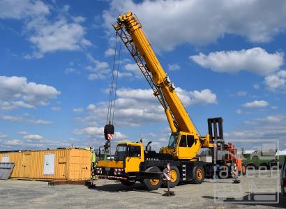 Liebherr LTM 1050