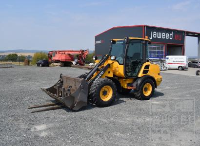 Volvo L20F / 4in 1 Schaufel