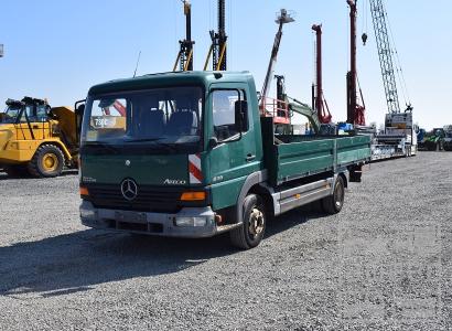 Mercedes Benz 815 Pritsche + Kran Fassi