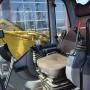 New Holland  E 215 B 