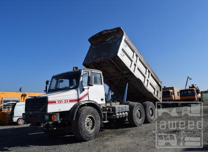 Perlini 131.33 E / 6x4 / Dumper