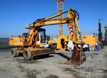 Liebherr A 912 Litronic