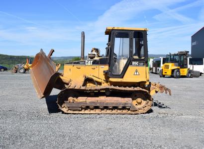 CAT D 5 C **Ripper** 6 Wege Schild