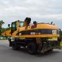 CATERPILLAR 325 Umschlagbagger