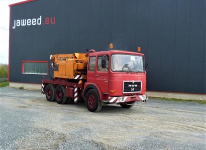 MAN Abschlepper /Kran Sonderaufbau 32.320 